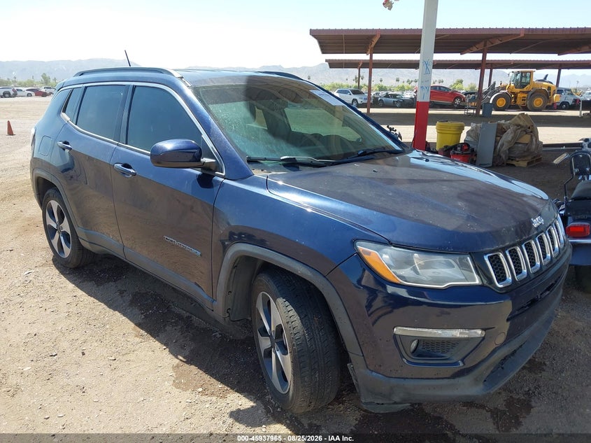 Photo of the 2019 JEEP COMPASS LATITUDE FWD