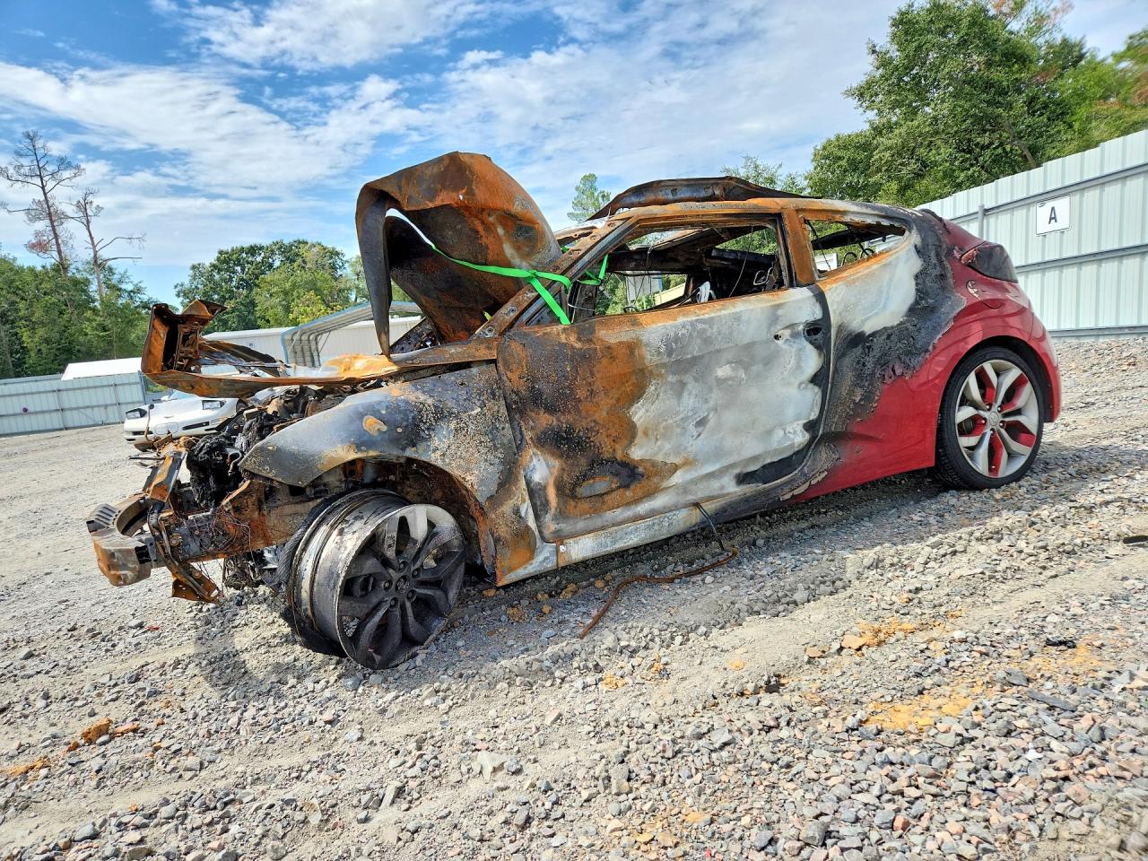 Photo of the 2012 HYUNDAI VELOSTER BASE