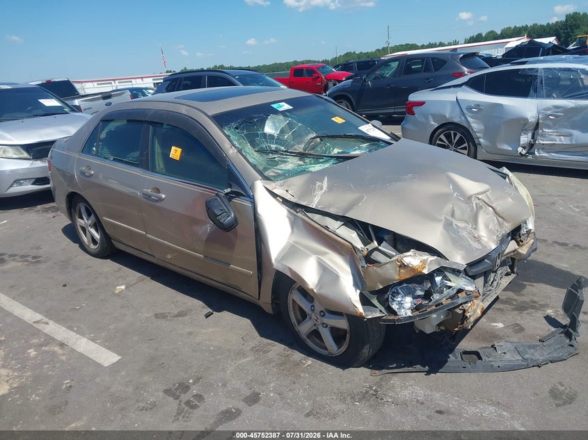 Photo of the 2005 HONDA ACCORD 2.4 EX