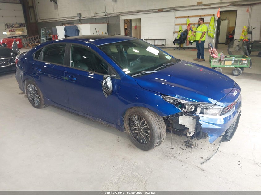Photo of the 2024 KIA FORTE GT-LINE