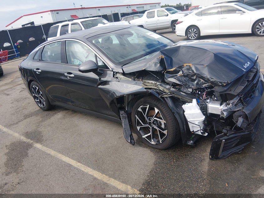 Photo of the 2026 KIA K5 EX