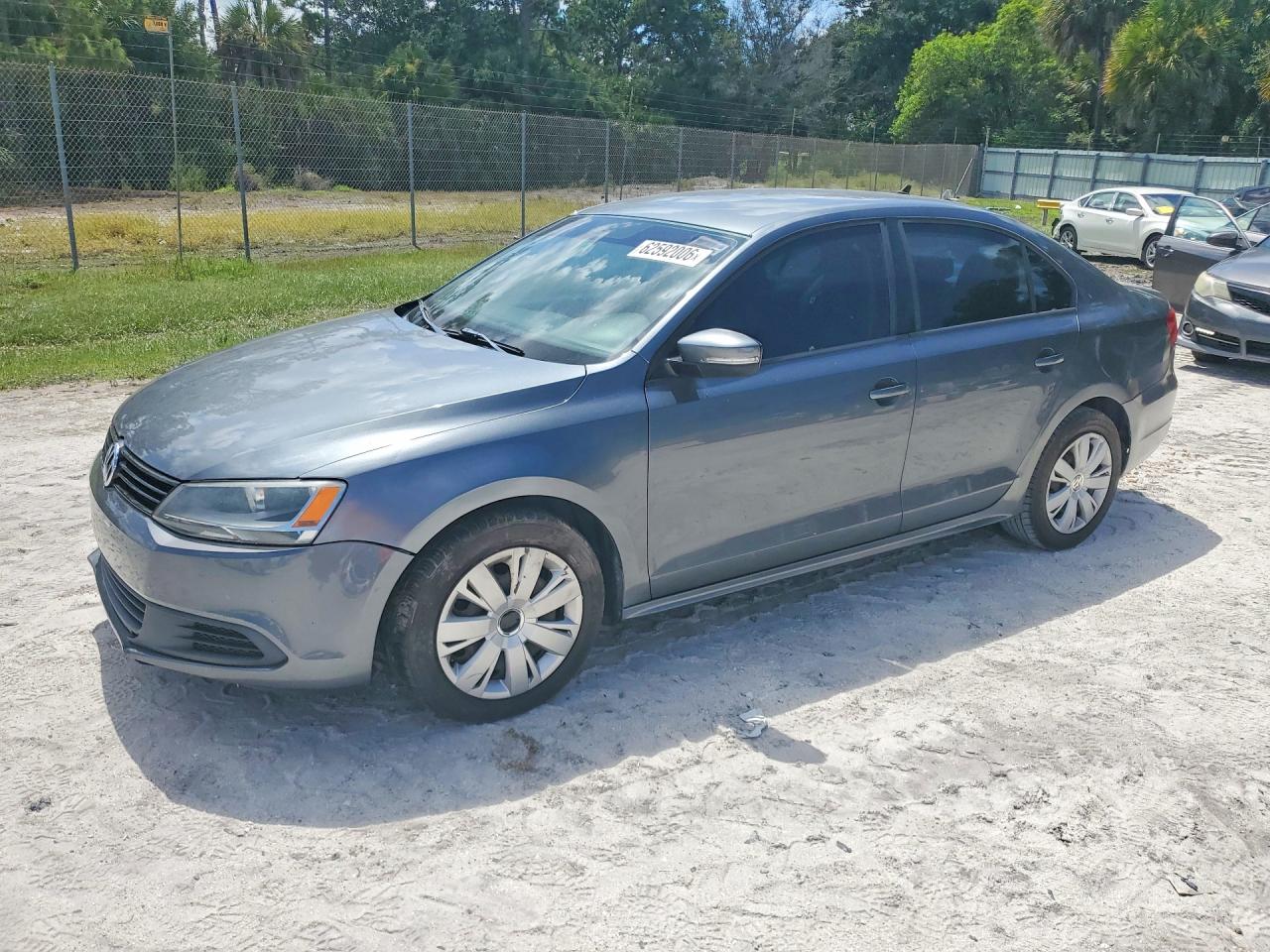 Photo of the 2014 VOLKSWAGEN JETTA SE