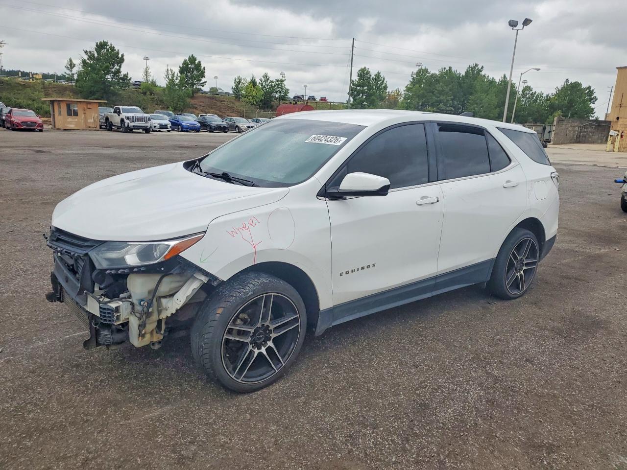 Photo of the 2018 CHEVROLET EQUINOX LT