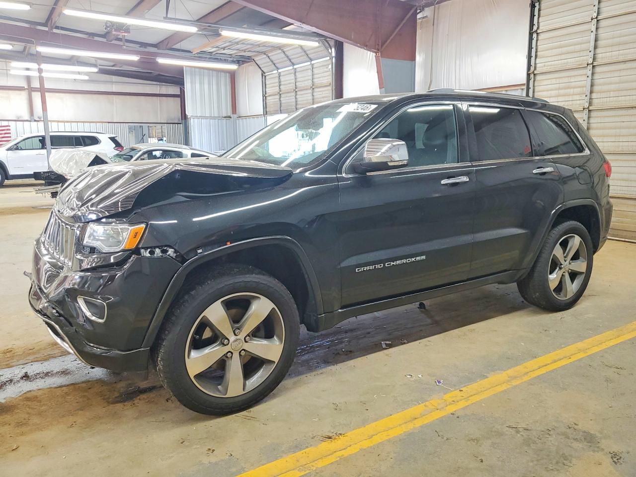 Photo of the 2015 JEEP GRAND CHEROKEE OVERLAND