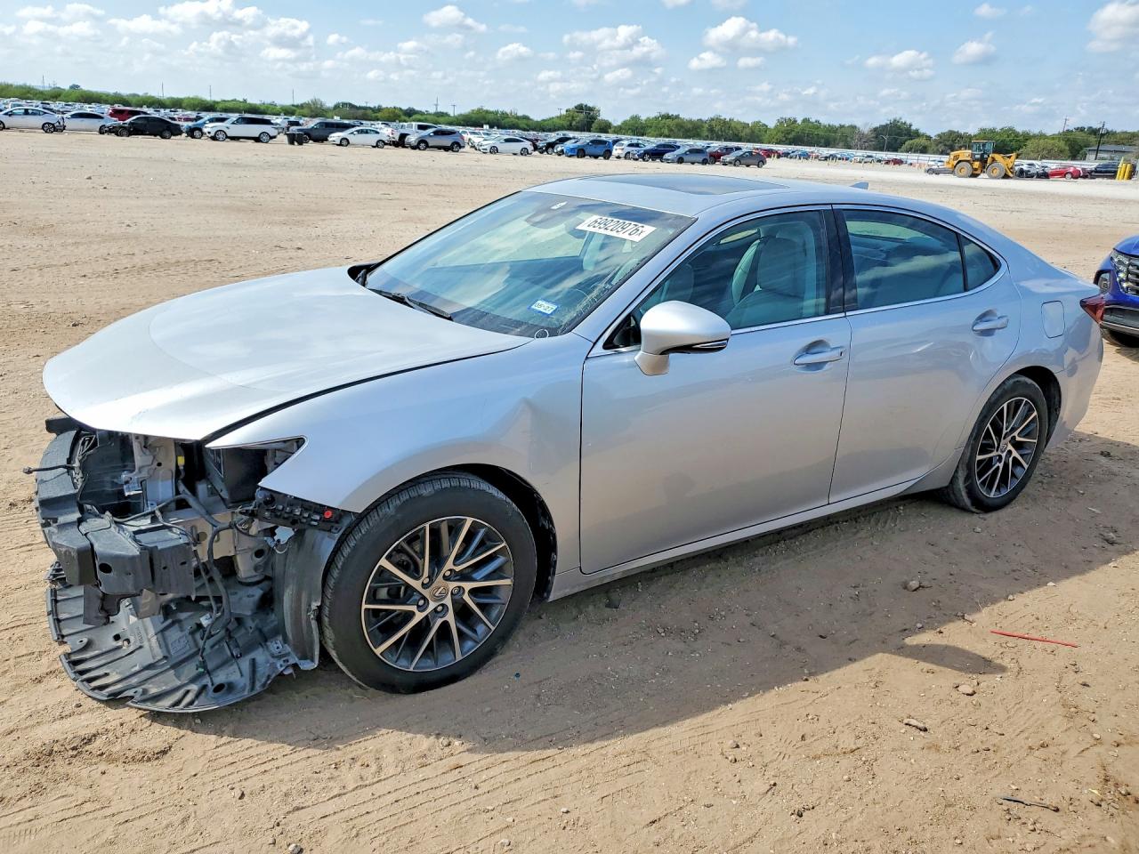 Photo of the 2017 LEXUS ES 350