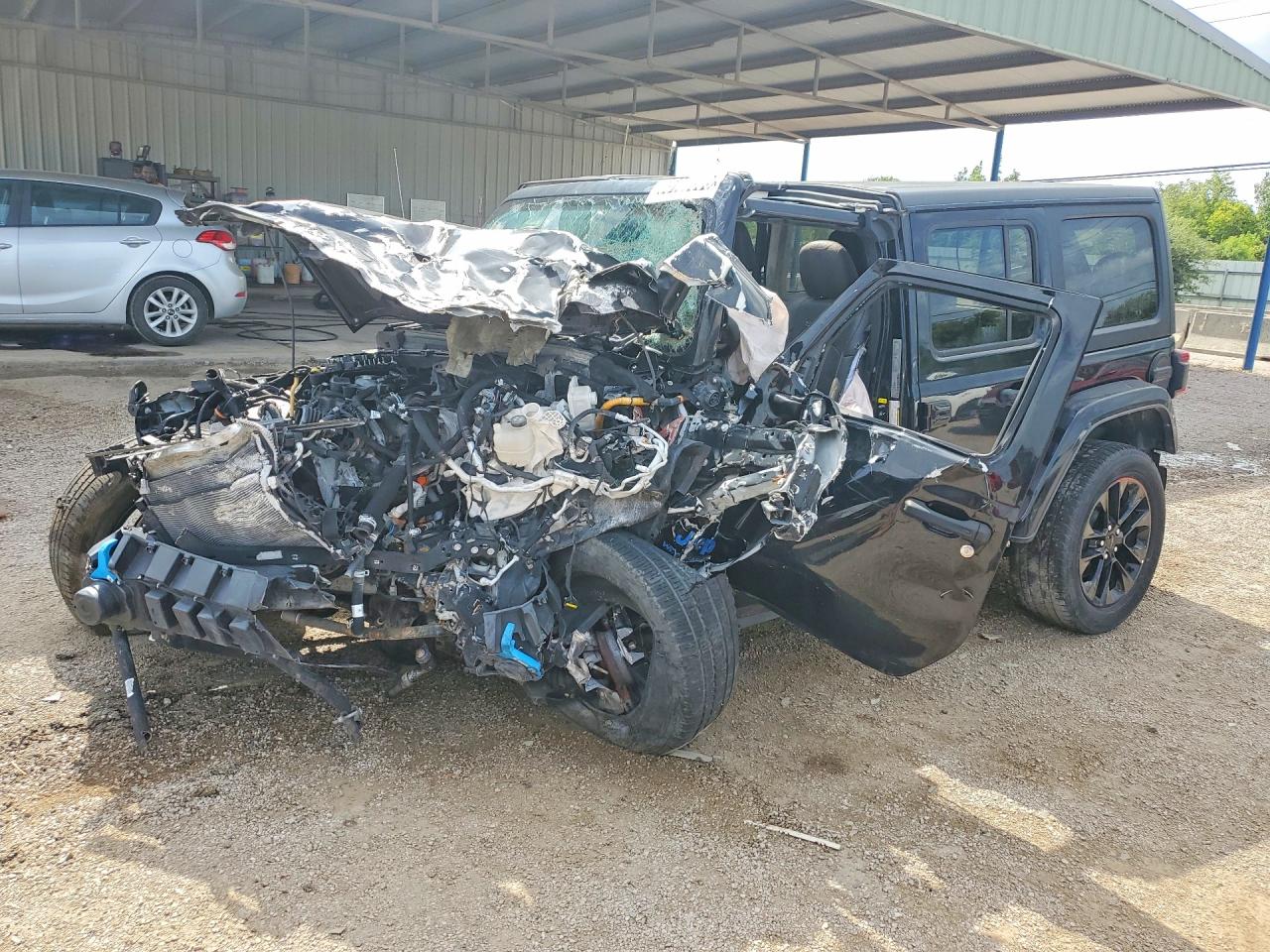 Photo of the 2023 JEEP WRANGLER SAHARA 4XE