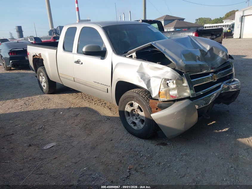 Photo of the 2007 CHEVROLET SILVERADO 1500 LT1