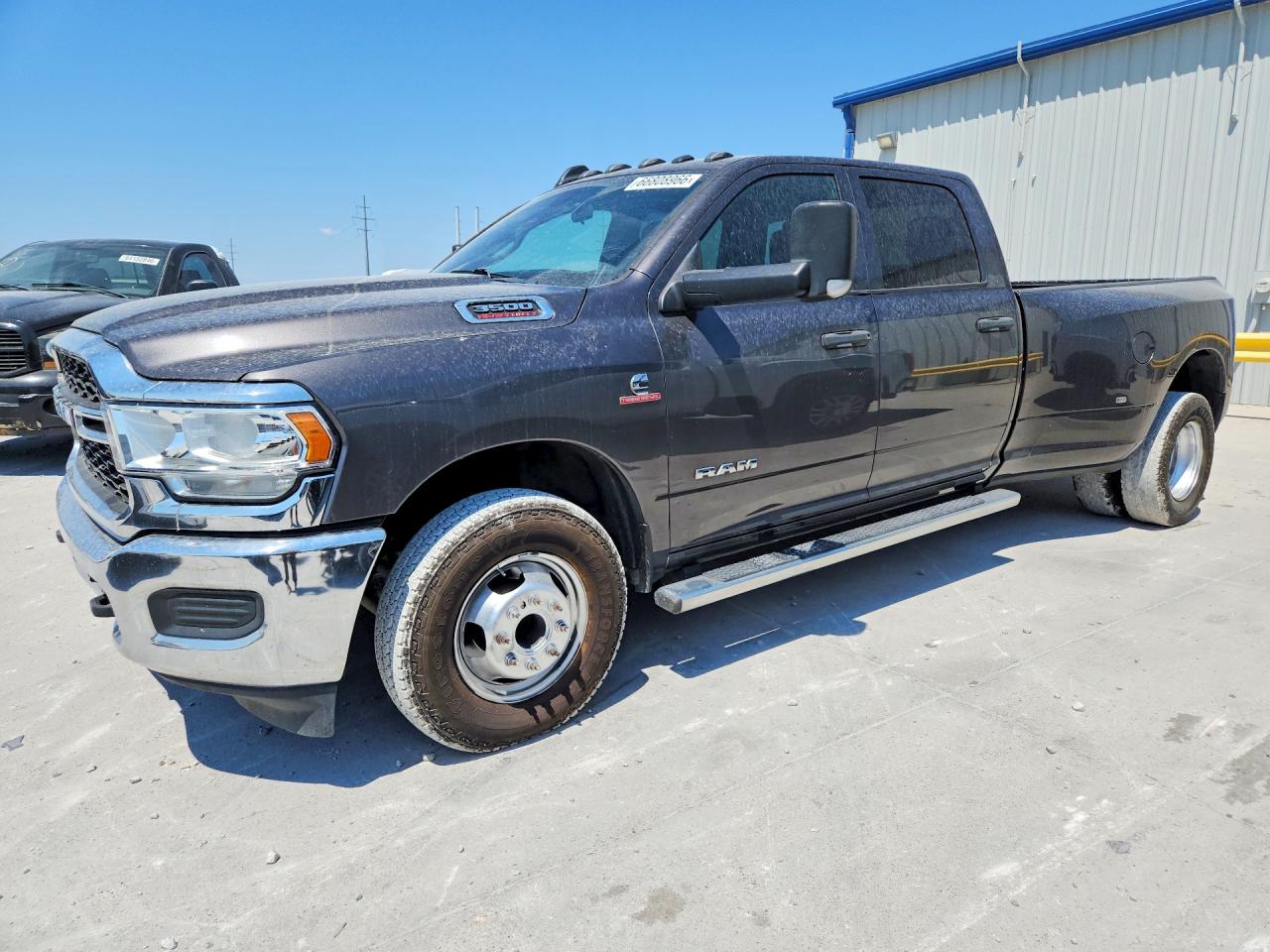 Photo of the 2021 RAM 3500 TRADESMAN