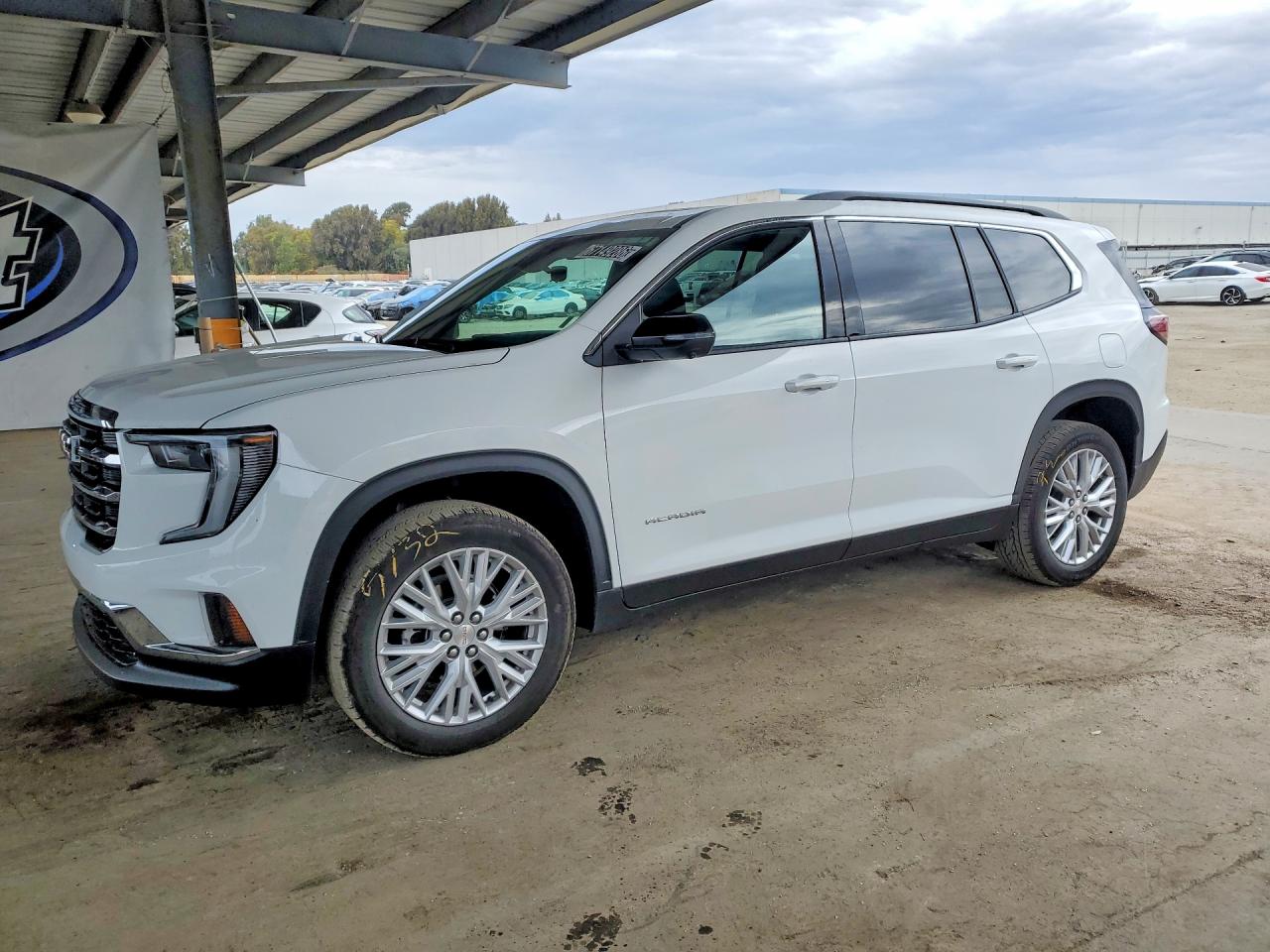 Photo of the 2026 GMC ACADIA ELEVATION