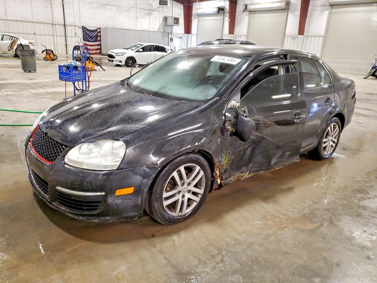 Photo of the 2005 VOLKSWAGEN NEW JETTA 2.5L OPTION PACKAGE 1