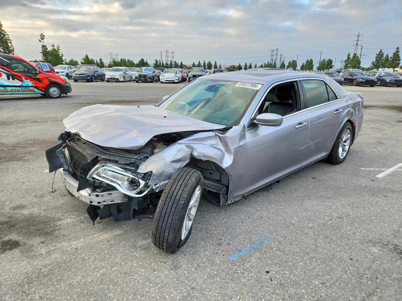 Photo of the 2015 CHRYSLER 300 LIMITED