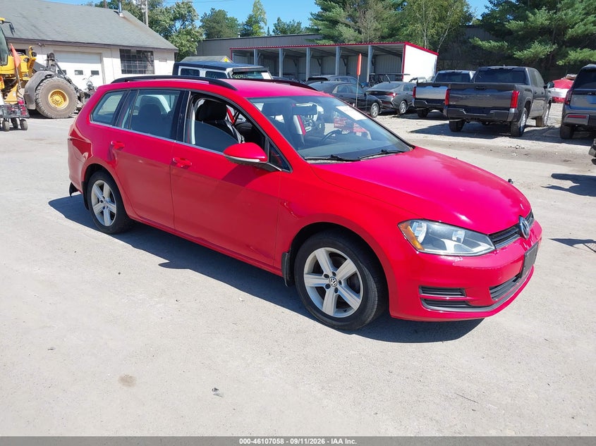 Photo of the 2015 VOLKSWAGEN GOLF SPORTWAGEN TDI S 4-DOOR
