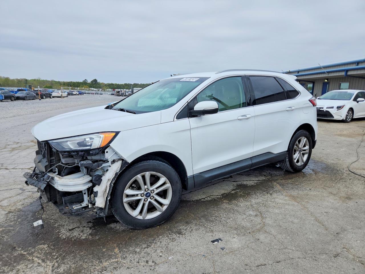 Photo of the 2020 FORD EDGE SEL