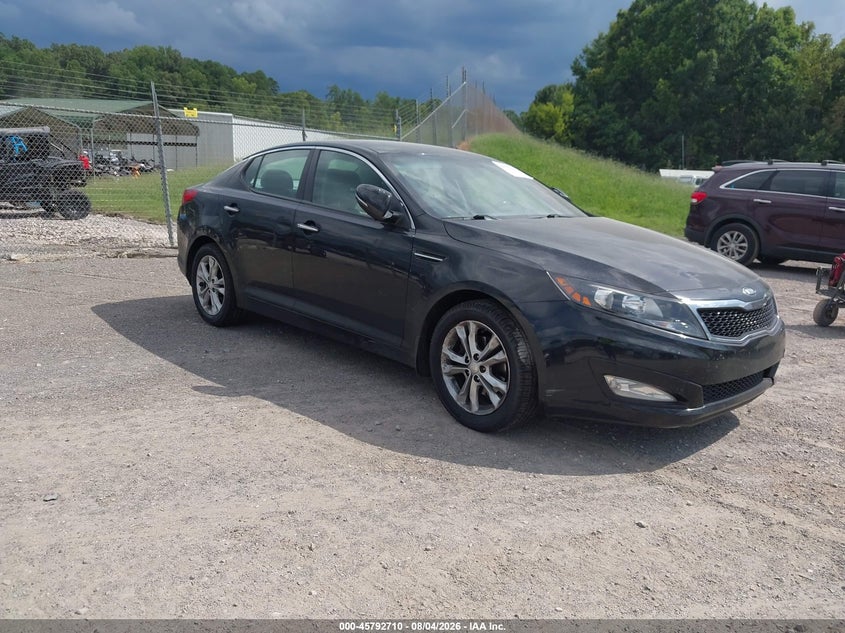 Photo of the 2013 KIA OPTIMA EX