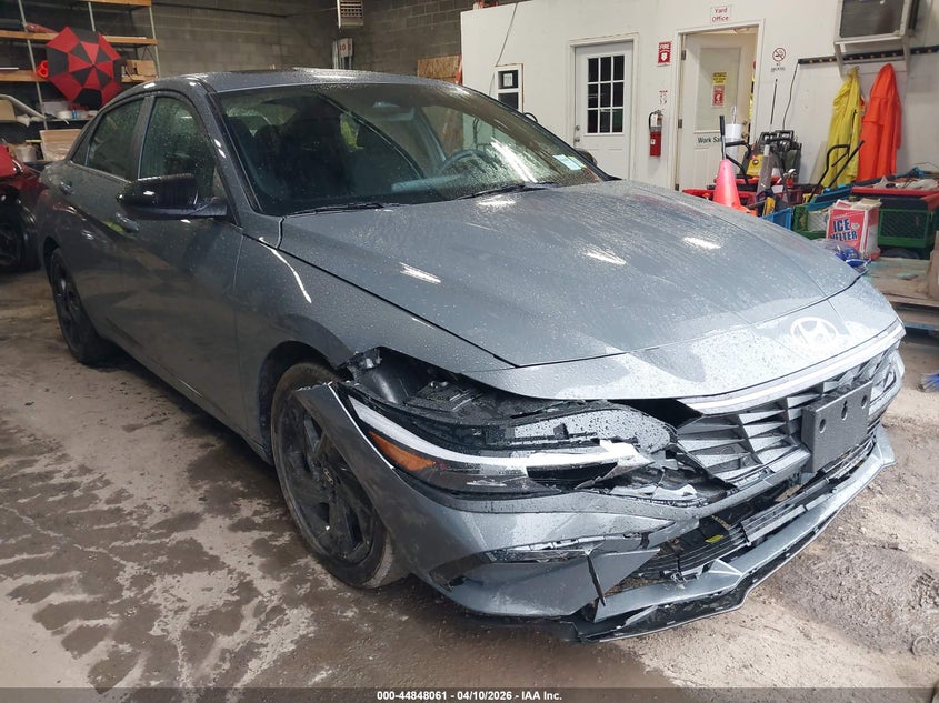 Photo of the 2026 HYUNDAI ELANTRA SEL SPORT PREMIUM