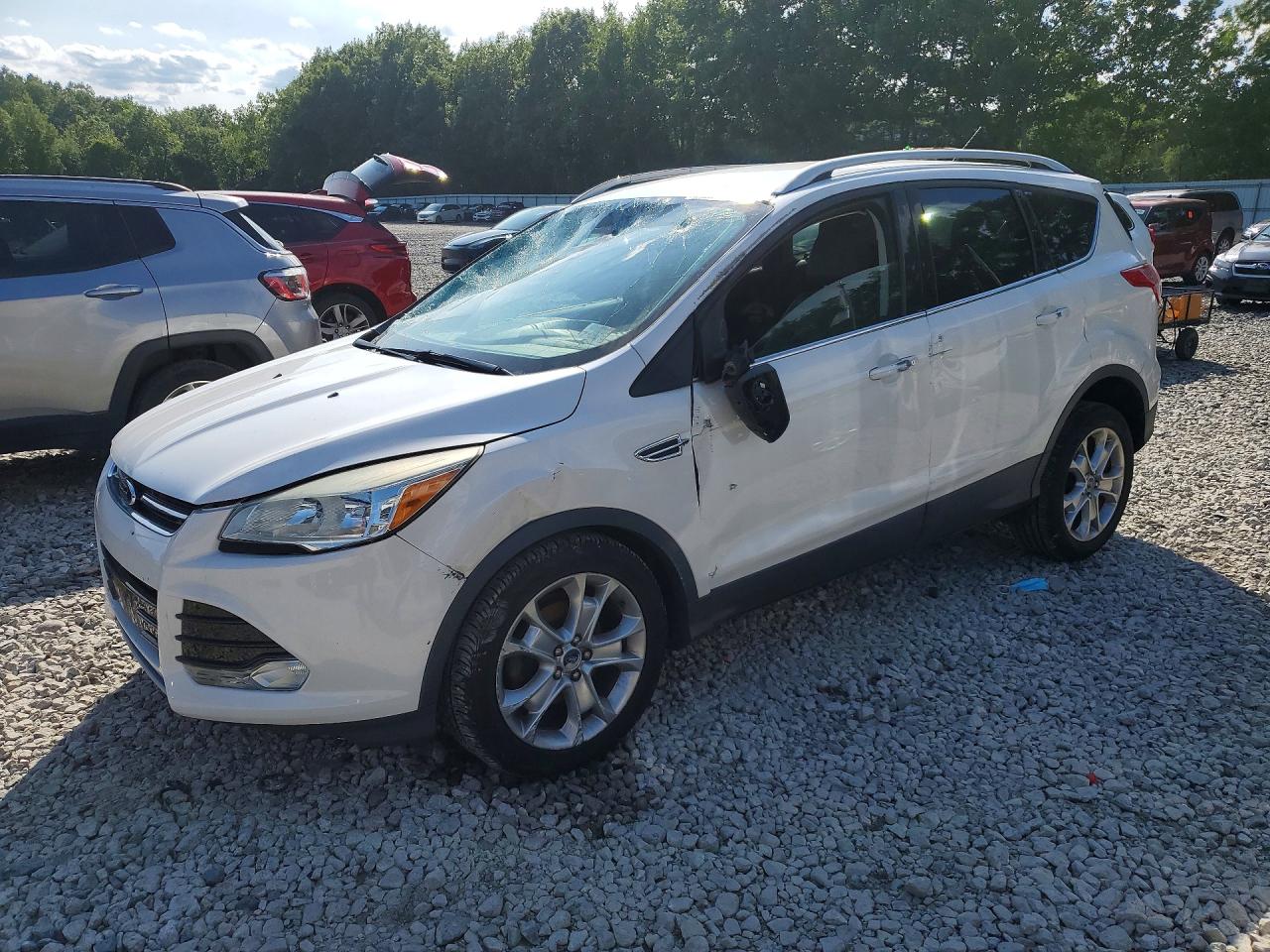 Photo of the 2014 FORD ESCAPE TITANIUM