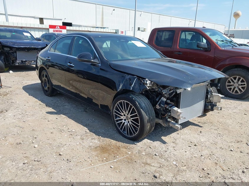 Photo of the 2024 MERCEDES-BENZ C 300