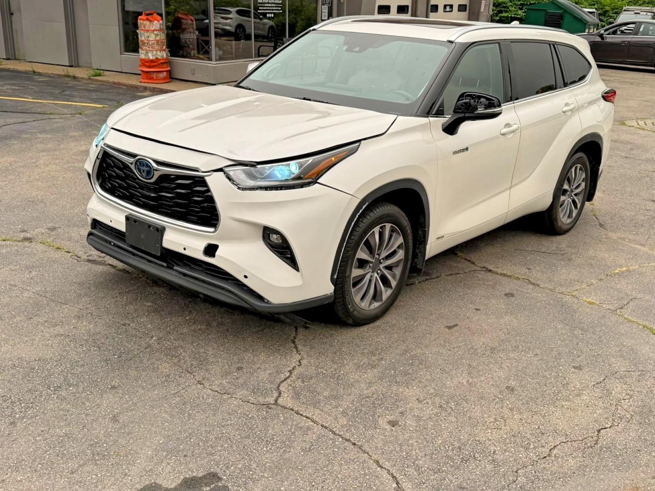 Photo of the 2020 TOYOTA HIGHLANDER HYBRID LIMITED