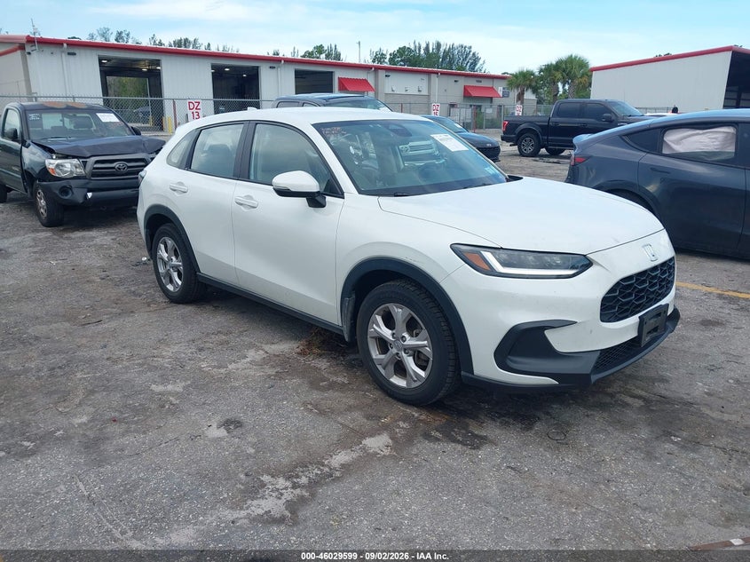Photo of the 2023 HONDA HR-V AWD LX