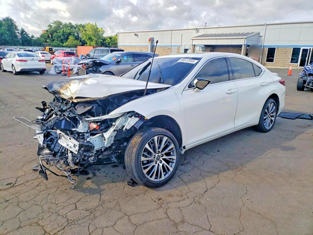 Photo of the 2021 LEXUS ES 350 BASE