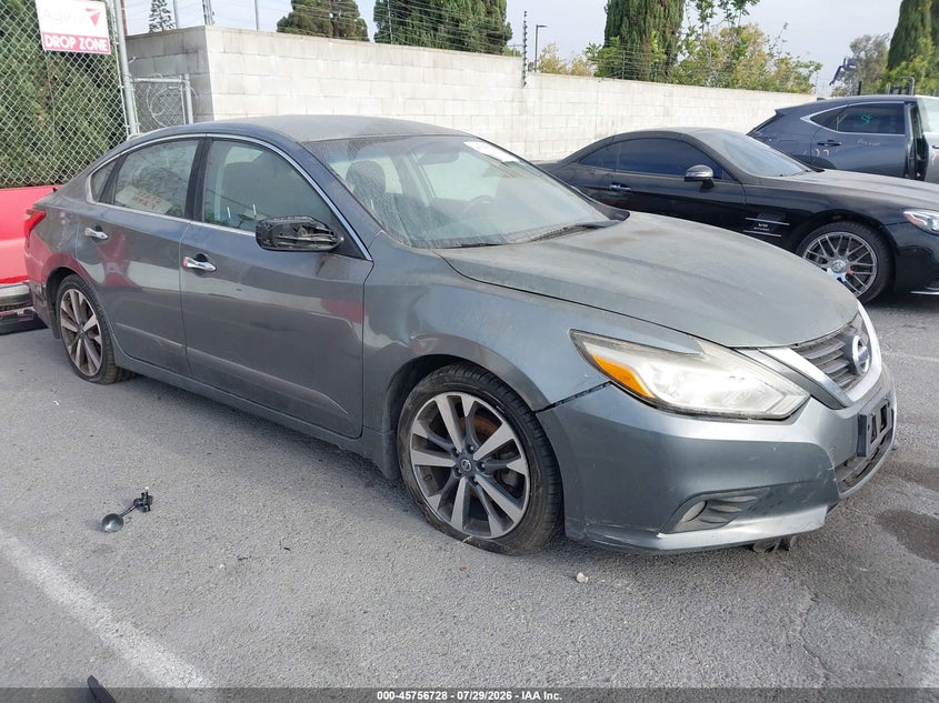 Photo of the 2016 NISSAN ALTIMA 2.5 SR