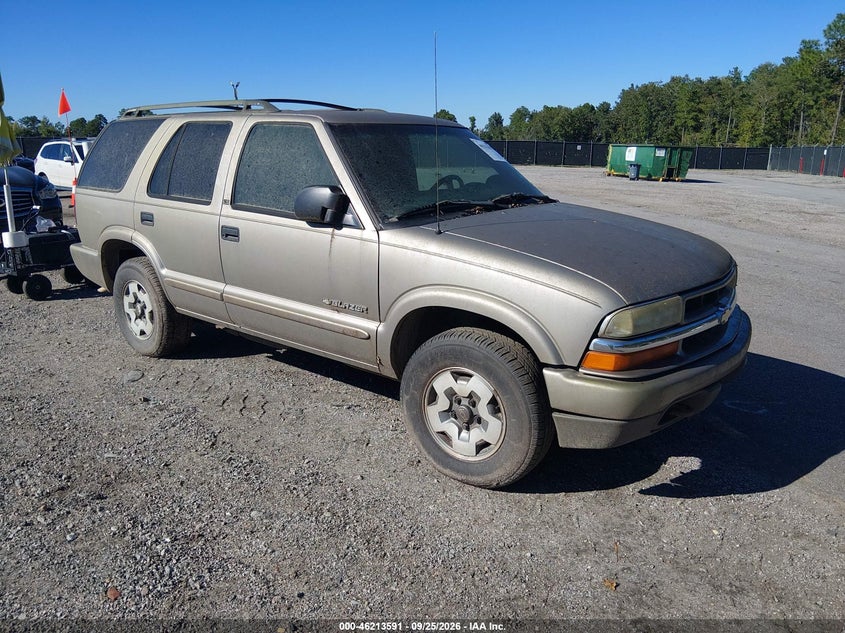 Photo of the 2002 CHEVROLET BLAZER LS
