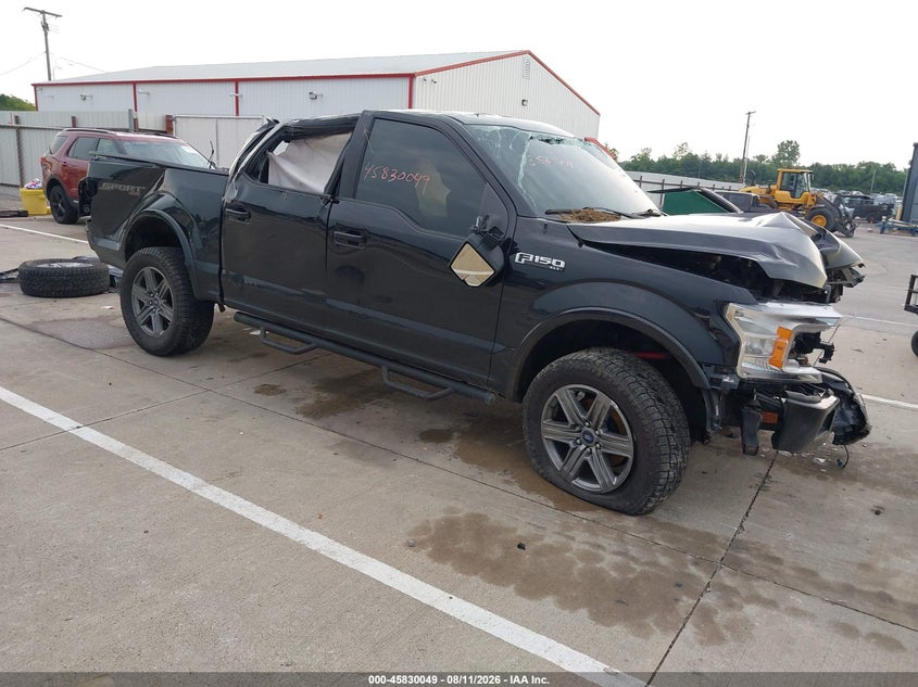 Photo of the 2020 FORD F-150 XLT