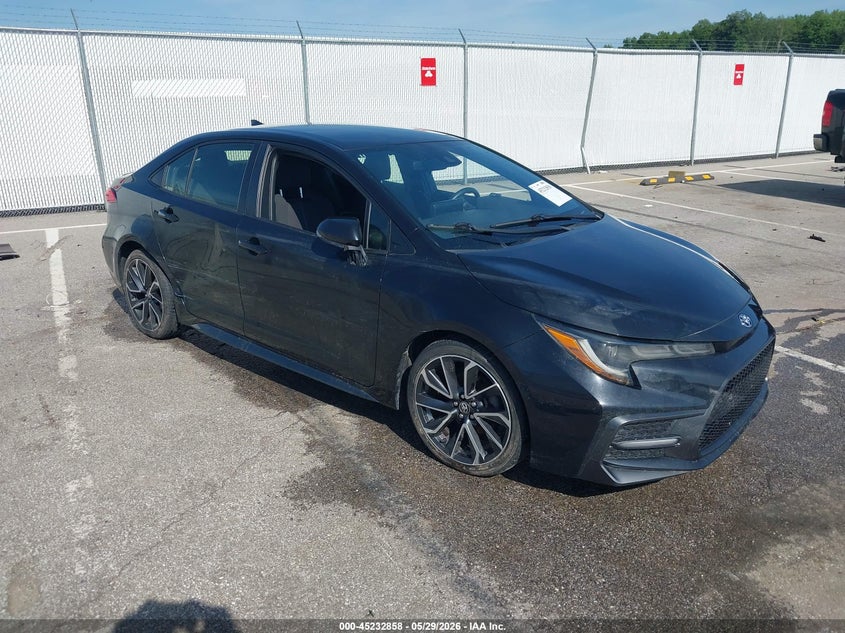 Photo of the 2022 TOYOTA COROLLA SE
