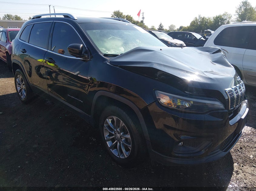 Photo of the 2019 JEEP CHEROKEE LATITUDE PLUS 4X4
