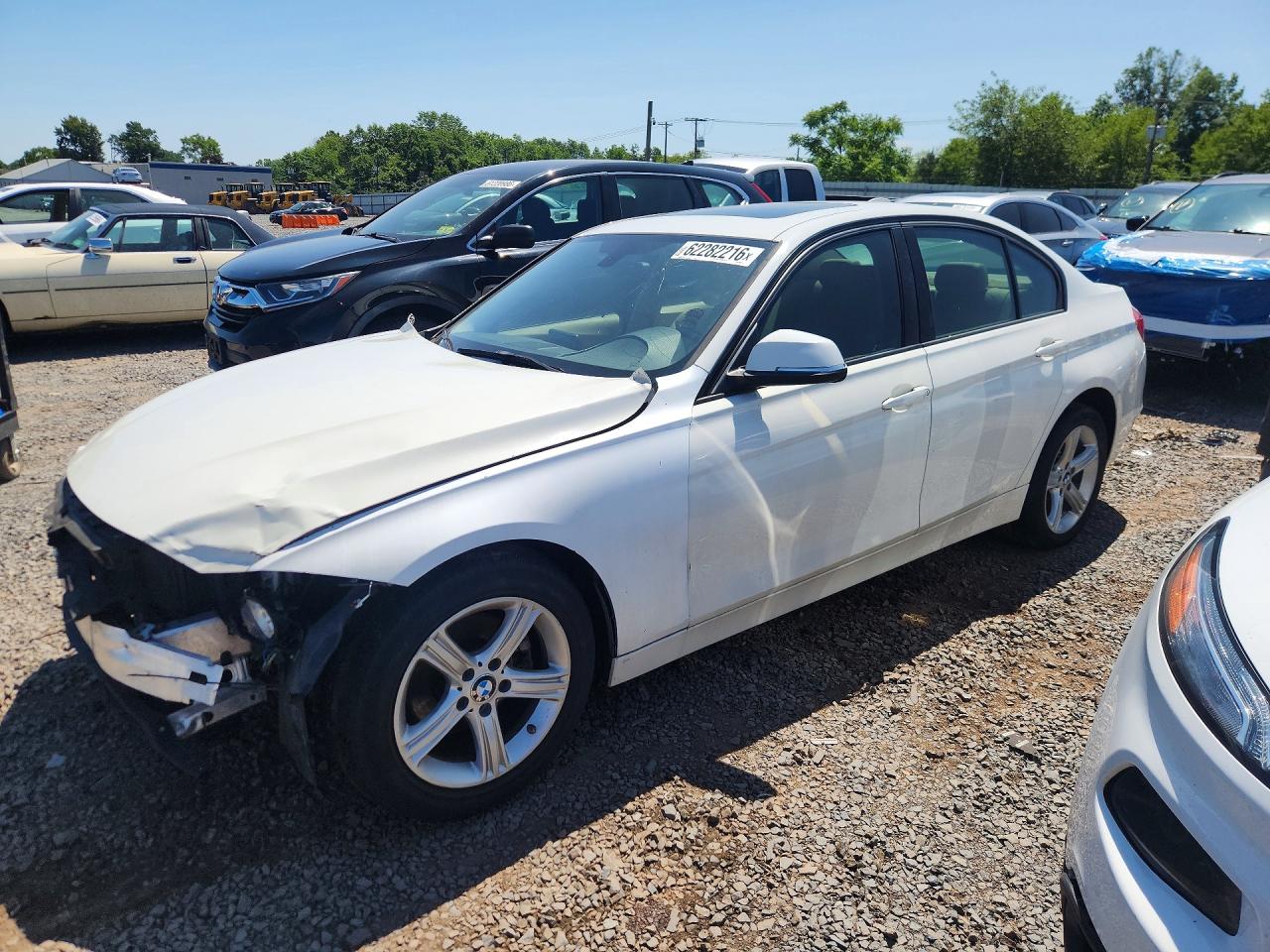 Photo of the 2013 BMW 328 XI SULEV