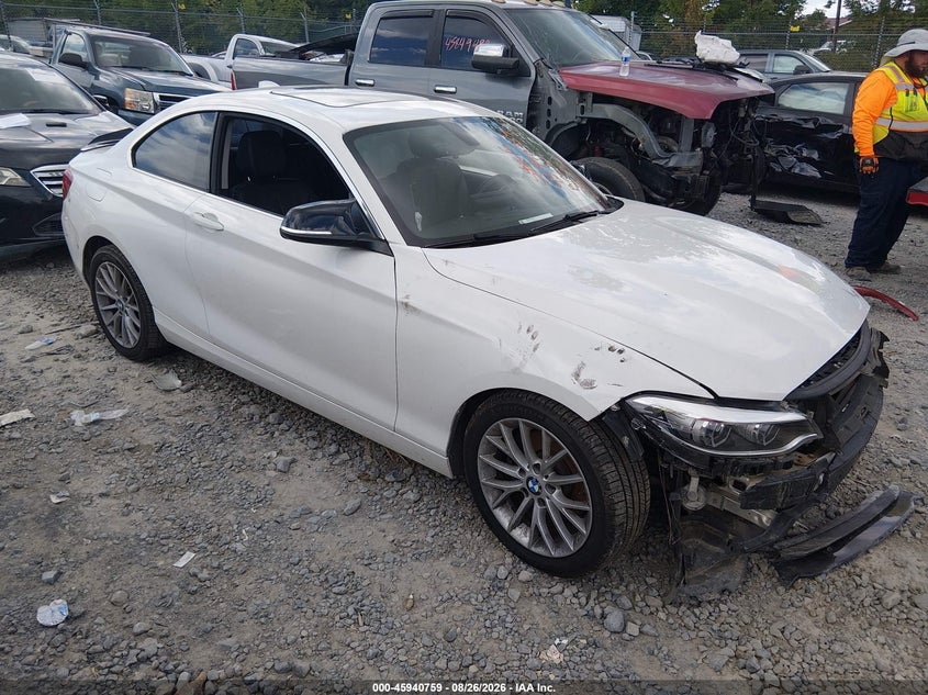 Photo of the 2014 BMW 228I