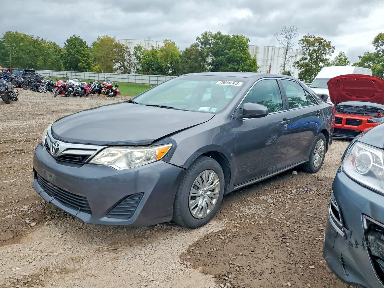 Photo of the 2013 TOYOTA CAMRY LE