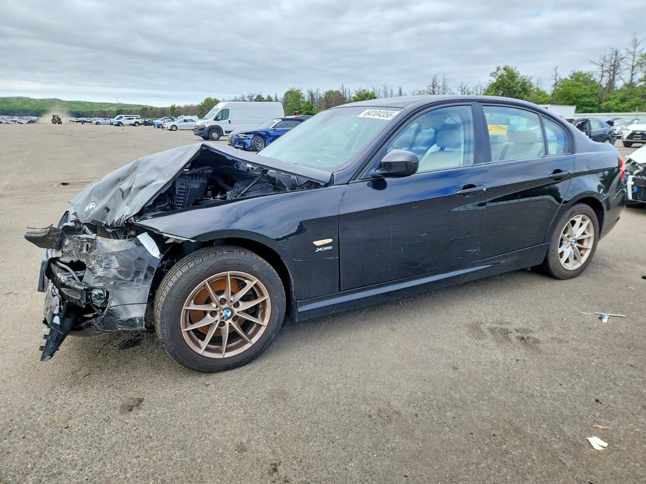 Photo of the 2010 BMW 328 XI SULEV