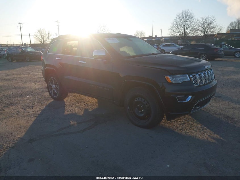 Photo of the 2019 JEEP GRAND CHEROKEE OVERLAND 4X4