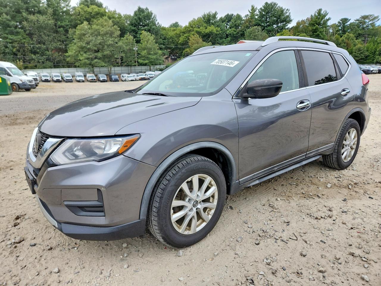Photo of the 2018 NISSAN ROGUE SV