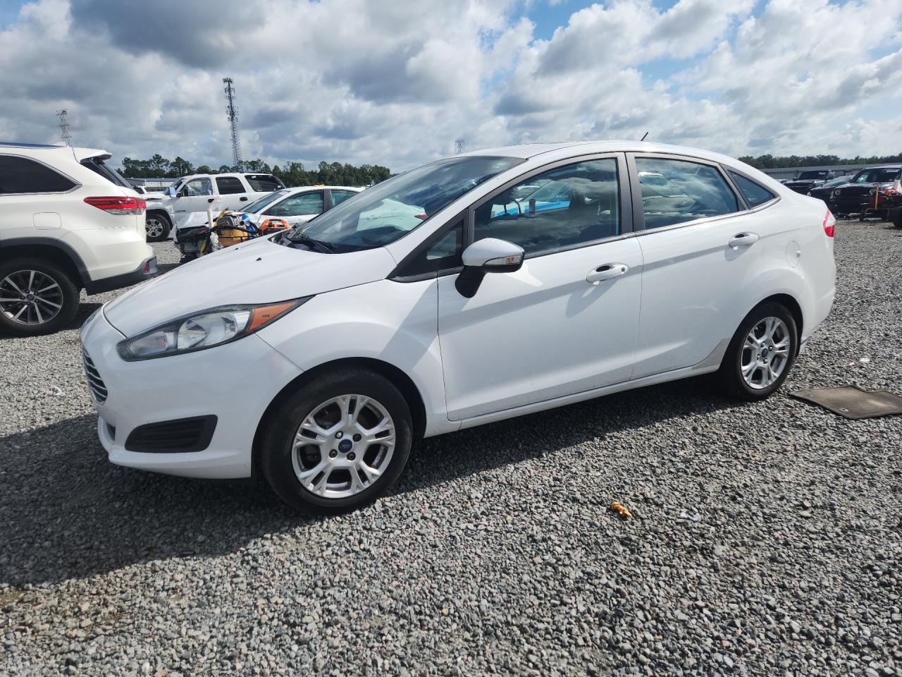 Photo of the 2016 FORD FIESTA SE