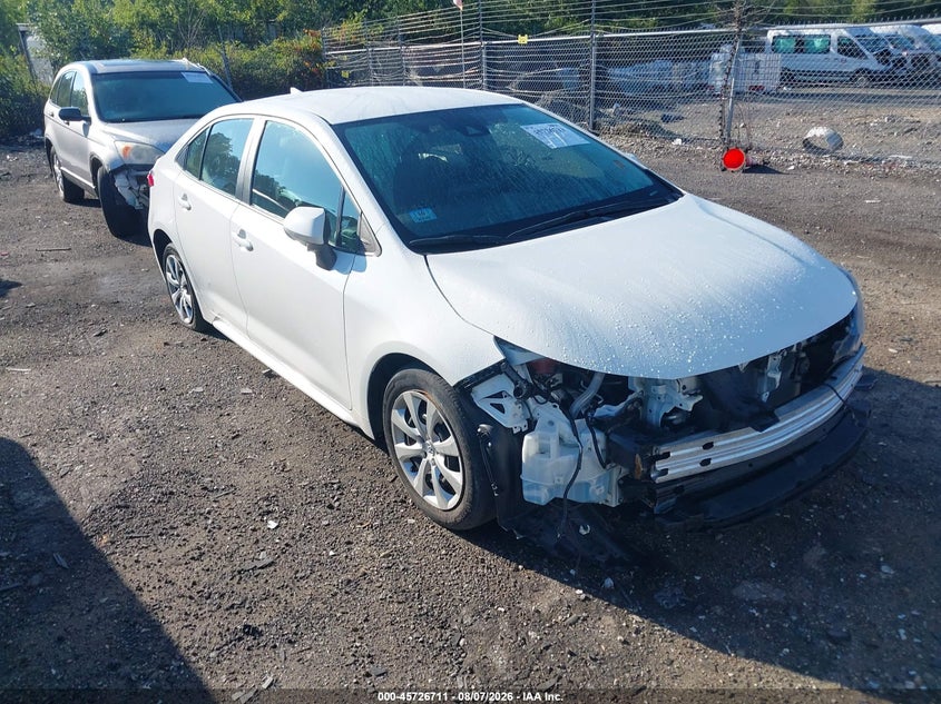 Photo of the 2022 TOYOTA COROLLA LE