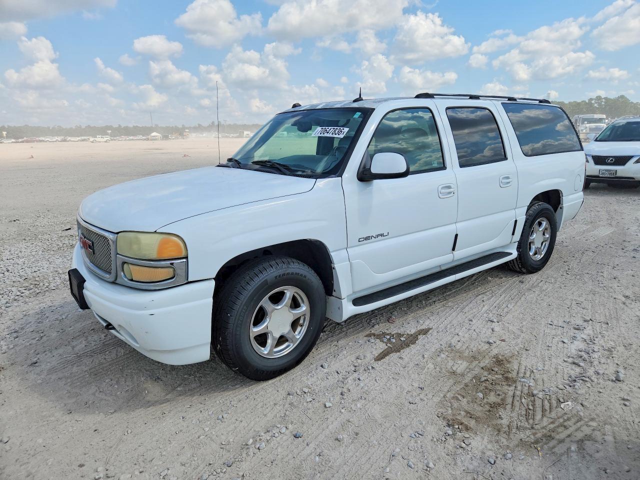 Photo of the 2004 GMC YUKON XL DENALI