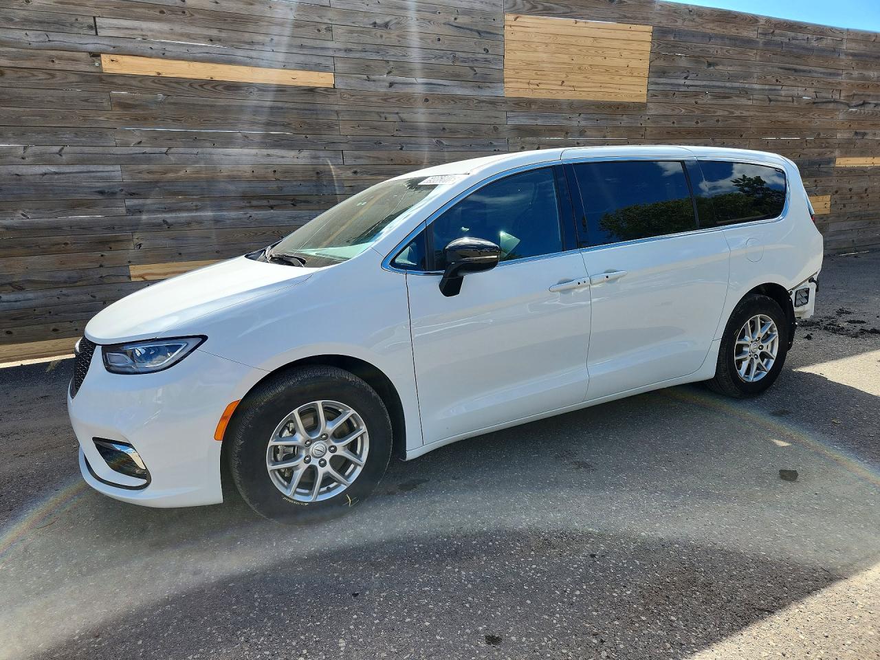 Photo of the 2026 CHRYSLER PACIFICA SELECT