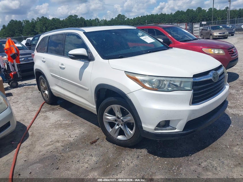 Photo of the 2015 TOYOTA HIGHLANDER LIMITED V6