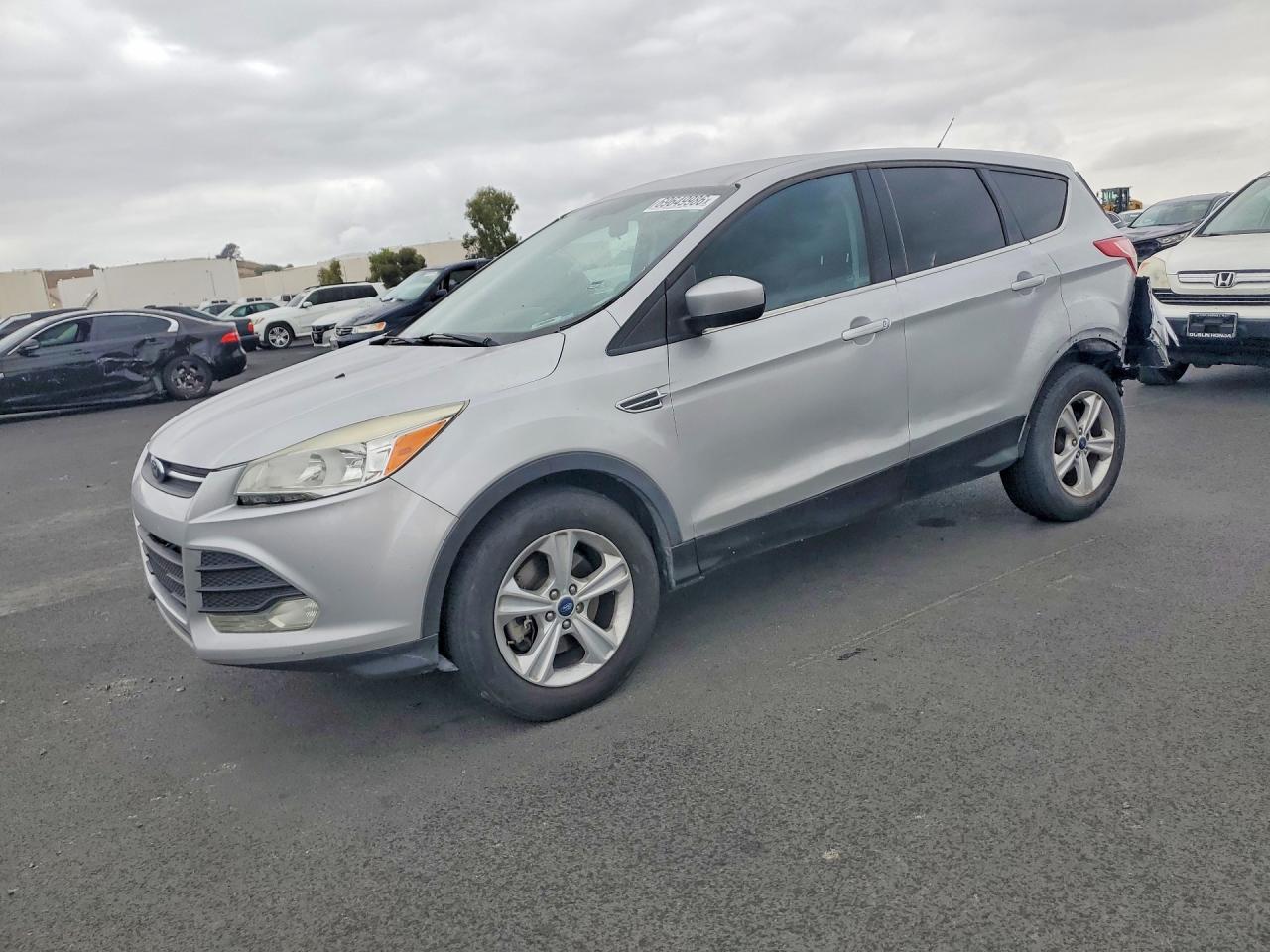 Photo of the 2014 FORD ESCAPE SE