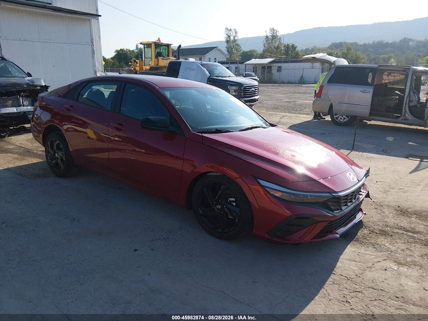 Photo of the 2026 HYUNDAI ELANTRA SEL SPORT