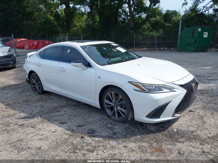 Photo of the 2019 LEXUS ES 350 F SPORT