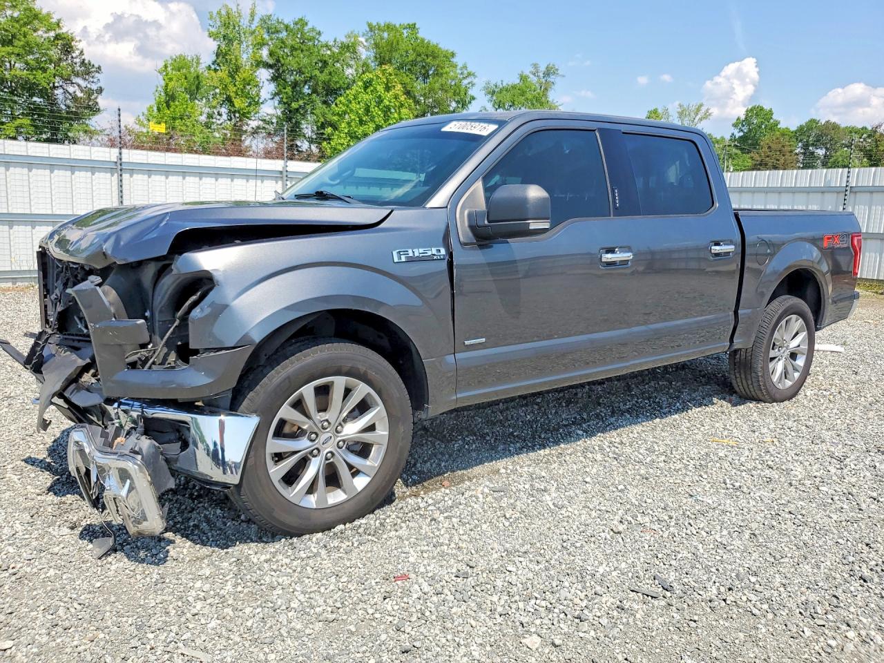 Photo of the 2017 FORD F150 SUPERCREW