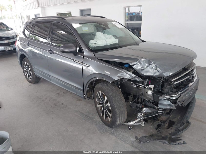 Photo of the 2022 VOLKSWAGEN TIGUAN 2.0T S