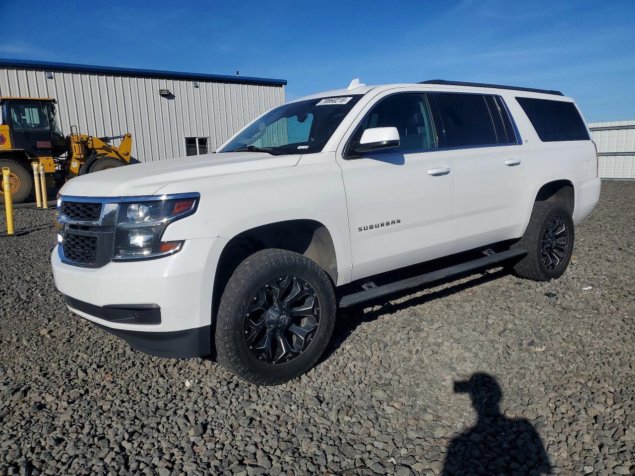 Photo of the 2015 CHEVROLET SUBURBAN K1500 LT