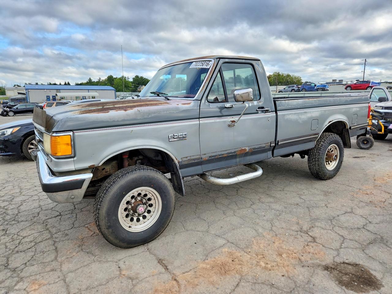 Photo of the 1989 FORD F250