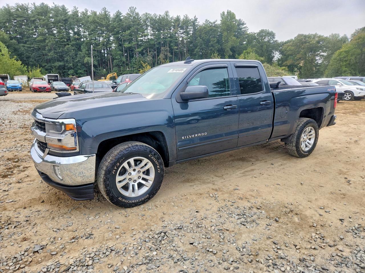 Photo of the 2017 CHEVROLET SILVERADO K1500 LT