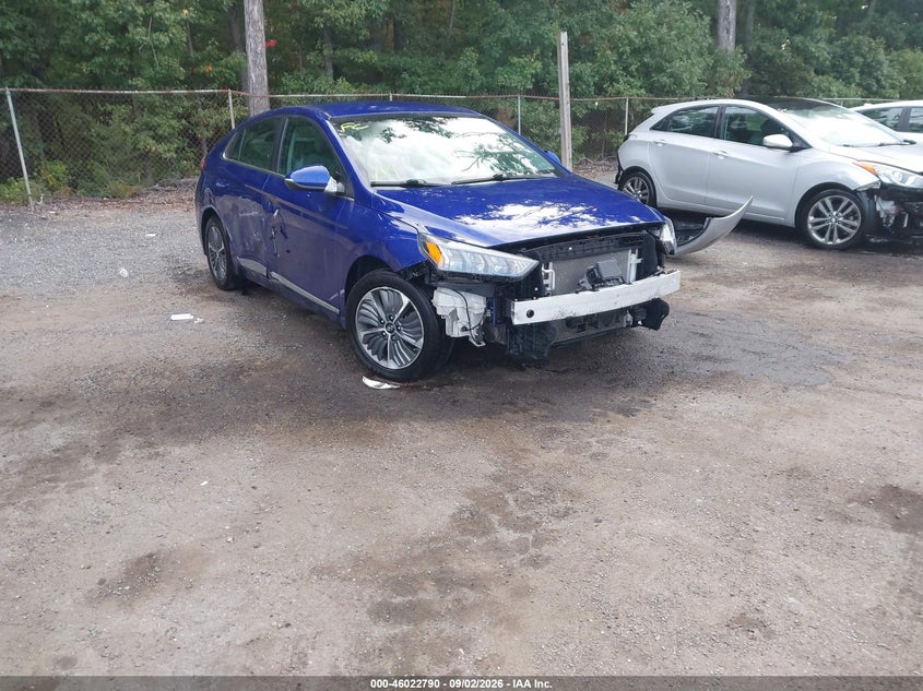 Photo of the 2021 HYUNDAI IONIQ PLUG-IN HYBRID SEL