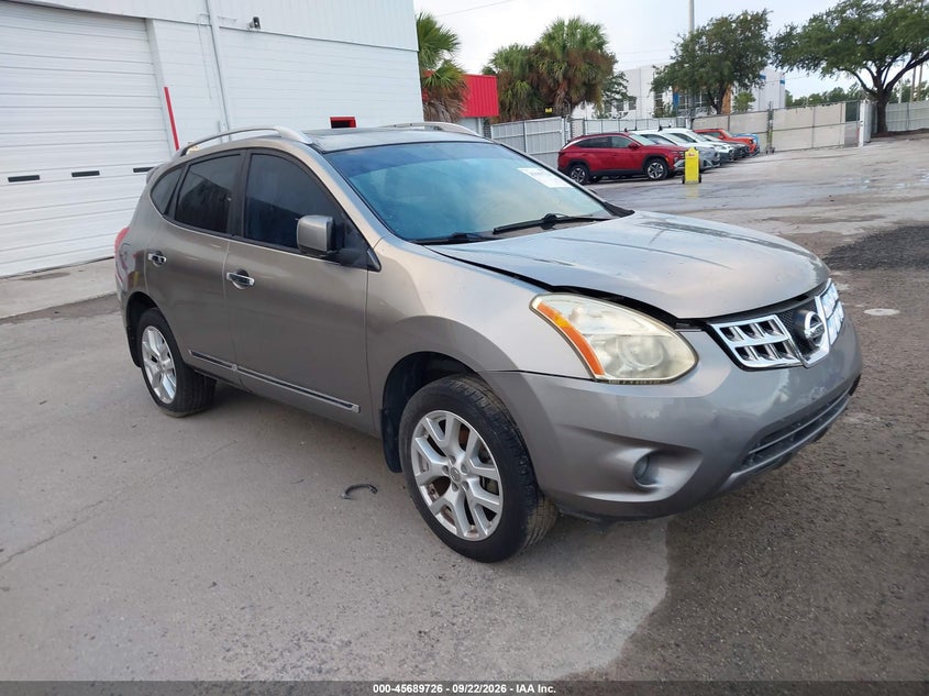 Photo of the 2013 NISSAN ROGUE SV W/SL PKG